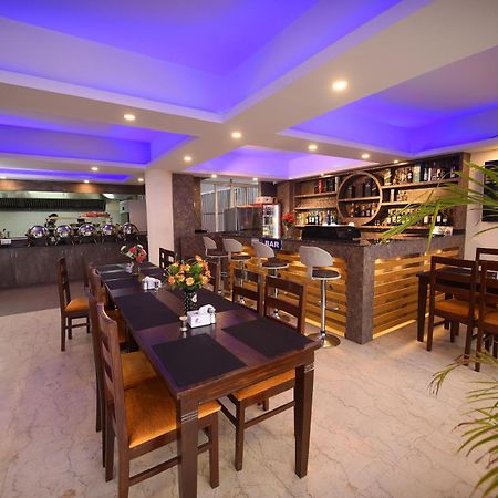 Hotel Simal Kathmandu Exteriör bild
