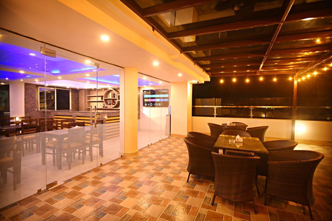 Hotel Simal Kathmandu Exteriör bild