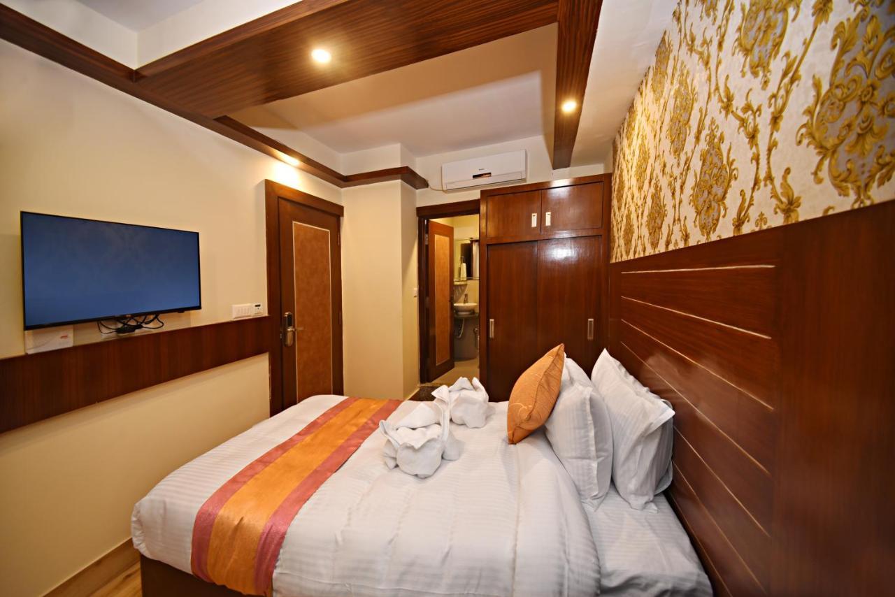 Hotel Simal Kathmandu Exteriör bild