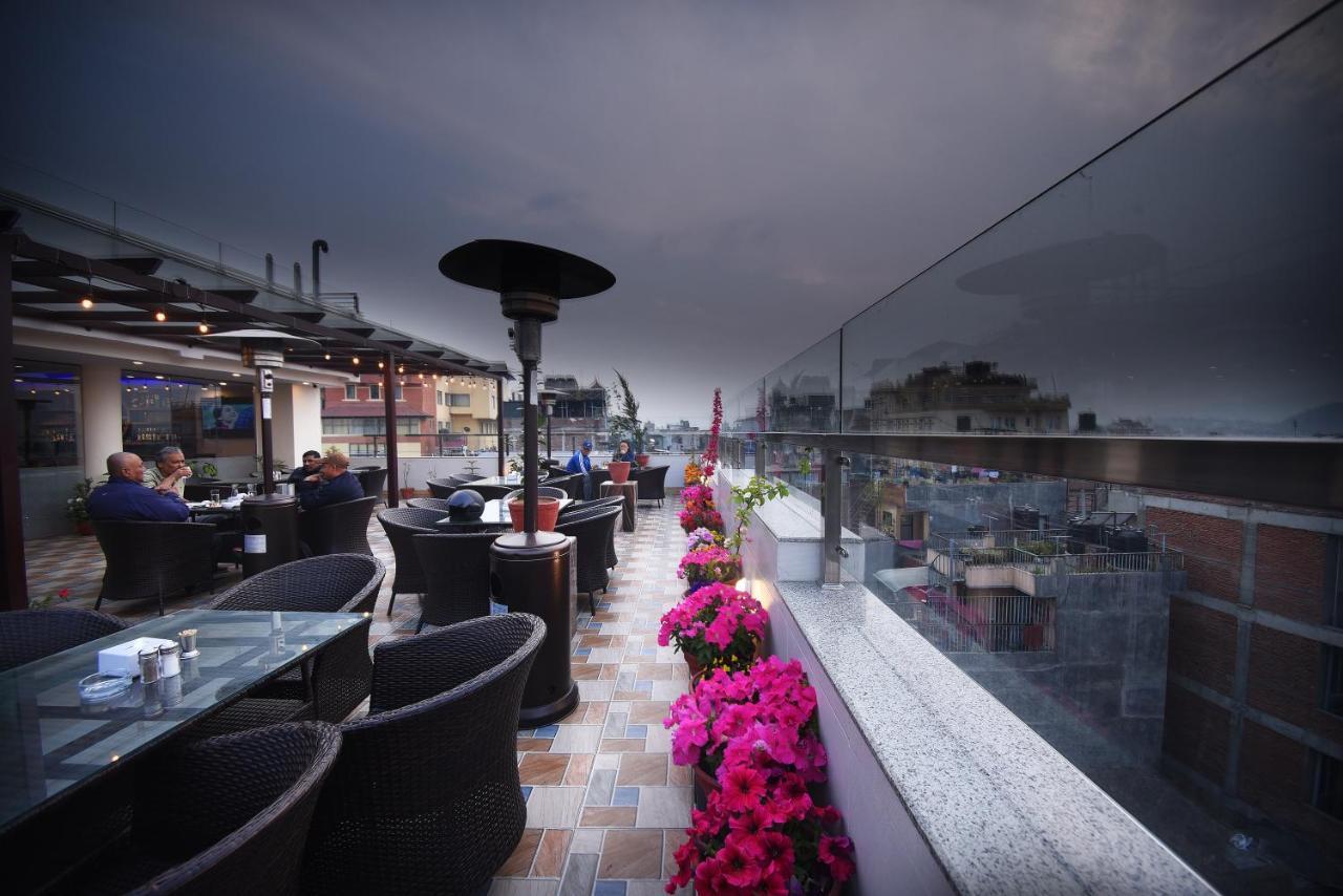 Hotel Simal Kathmandu Exteriör bild