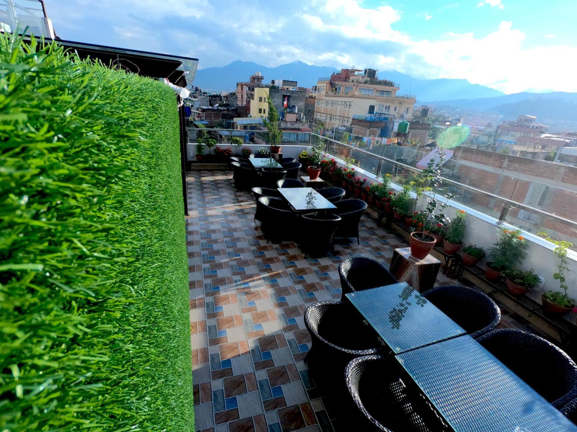 Hotel Simal Kathmandu Exteriör bild