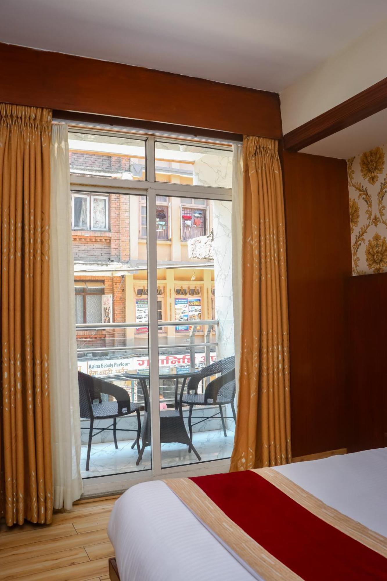 Hotel Simal Kathmandu Exteriör bild
