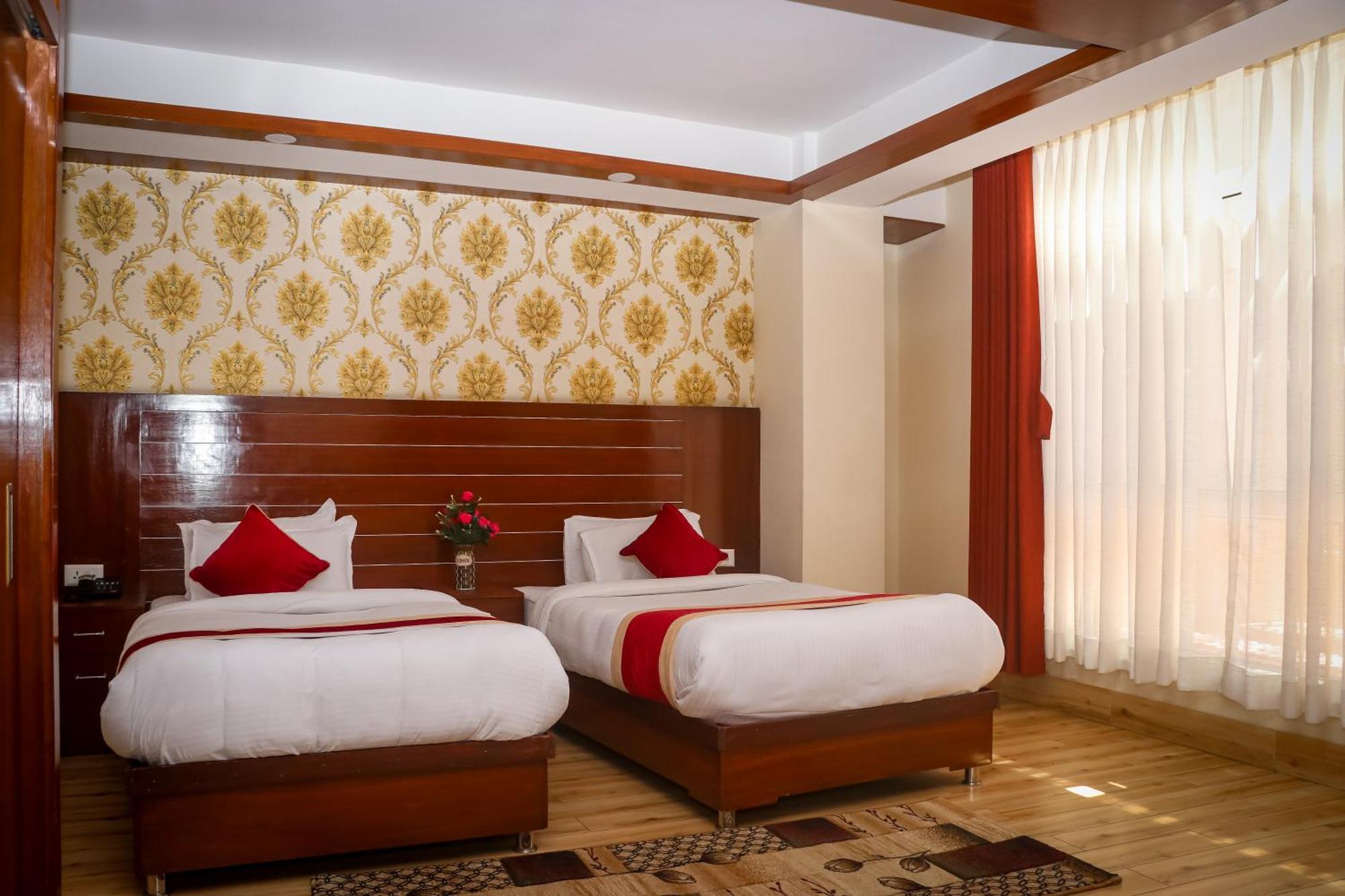 Hotel Simal Kathmandu Exteriör bild